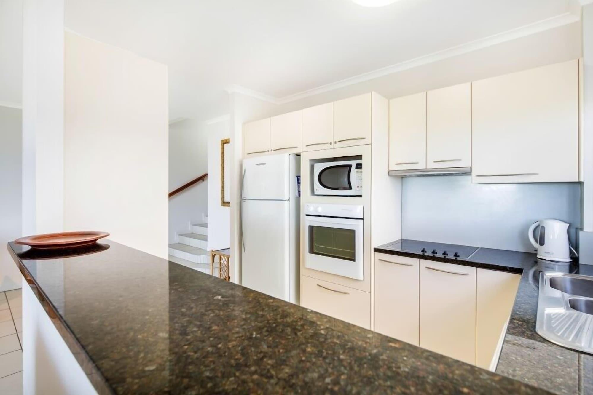 Bali Hai Apartments Noosa Dış mekan fotoğraf